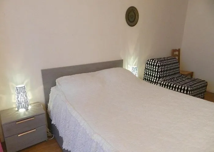 Lv330-b125 2 Pièces 4 Couchages Appartement *