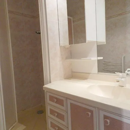 Lv330-b125 2 Pieces 4 Couchages Le Lavandou